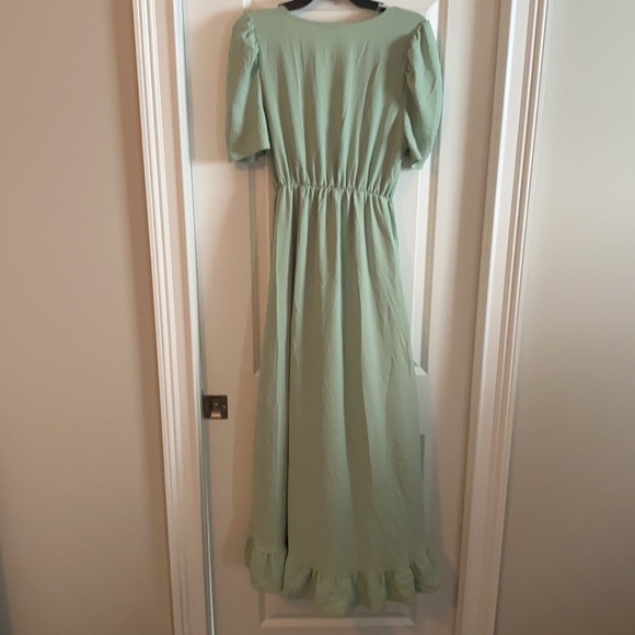 Puff sleeve dress - Picture 3 of 3